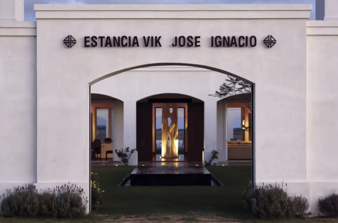 04c766_deb3d8d71c2a49e4b49617266a23131d~mv2